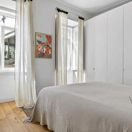 Contemporary Oasis In The Heart Of Apartment Lisbon