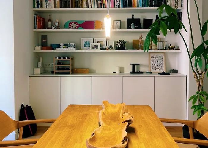 Contemporary Oasis In The Heart Of Lägenhet Lisboa